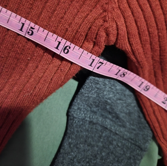 Women's Red Mock-Neck Ribbed Sweater - Picture 4 of 5